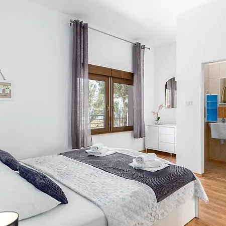 With Private Pool Close To The Apartment *