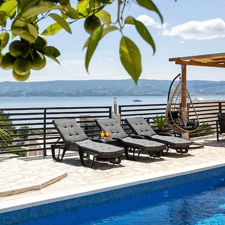 Pandza - Omis, Private Pool Close To The Omiš
